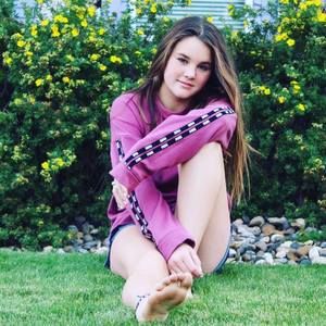 Meet your Posher, Kinley